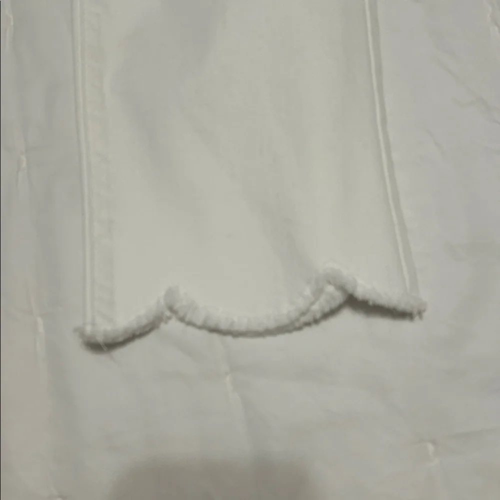 J. McLaughlin White Scallop-Hem Cropped Jeans - Picture 5 of 7